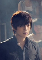 蝙蝠别墅演员表黄威剧照图片