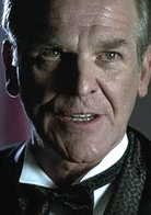 勇闯夺命岛演员表吉姆·沃麦克剧照图片