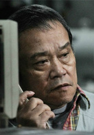 拥抱黄金飞翔/抱着黄金飞翔演员表齐藤顺三剧照图片