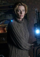 孤堡惊情演员表劳拉剧照图片