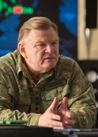 明日边缘演员表布里格汉姆上将剧照图片