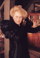 雷蒙·斯尼奇的不幸历险演员表约瑟芬阿姨剧照图片