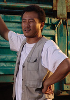 《落叶归根》演员表卡车司机剧照图片