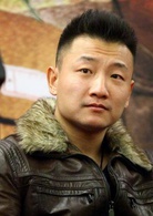 火线追凶演员表余利本剧照图片