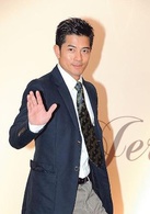 百年浮城演员表布华泉剧照图片