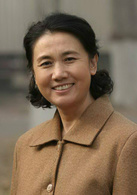 嫁给大山的女人演员表山菊母亲剧照图片