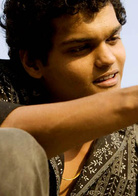 贫民窟的百万富翁演员表萨利姆剧照图片