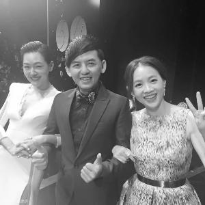 台湾金钟奖：大小S过往情史全在这里和解