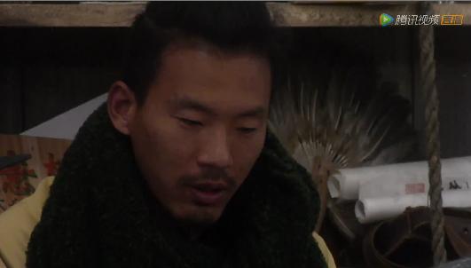 手工桌被“诅咒”？彬子因易秋而来《15个》