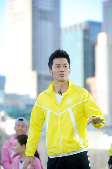 《跑男3》墨尔本大作战 李晨遭遇撕名牌庆生