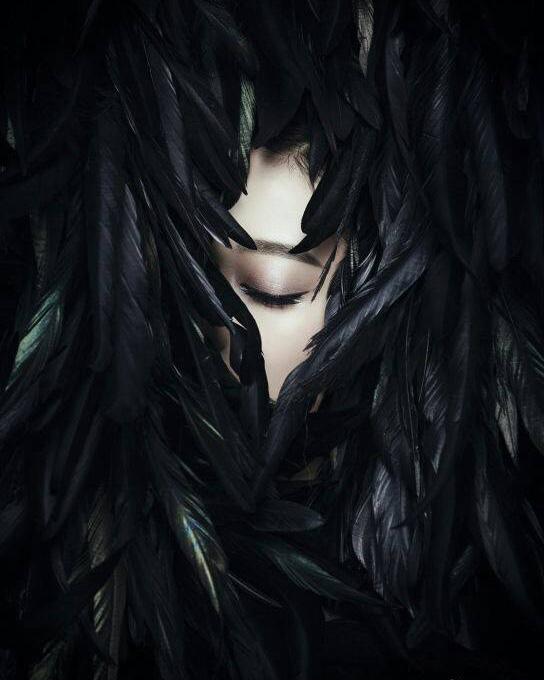 于正捧新人大玩神秘 新剧女主搭上太子妃？