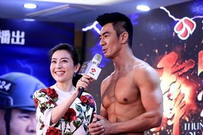 任天野赤膊上阵 称“特种兵”是万能灭火器