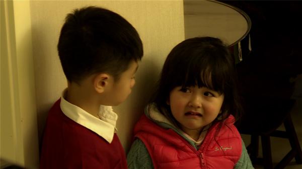 《二胎》潘长江外孙迎来新姐姐 杨阳洋伊娃和解