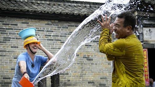 录制综艺节目比“嘿嘿嘿”还拼的“老前辈”