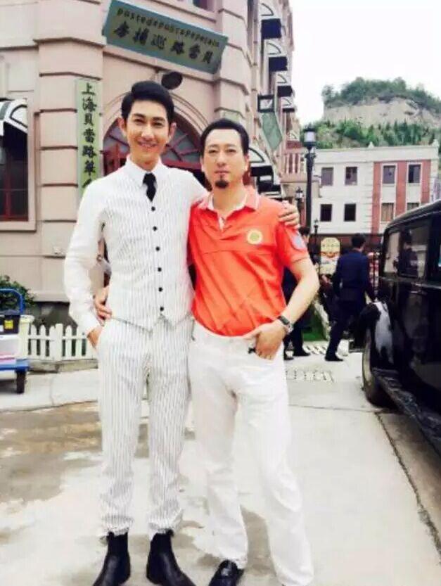 城会玩！贾乃亮李小璐教你如何花式秀恩爱