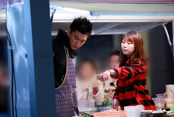 吴奇隆《蜜蜂》展暖男本色  为少女贴心下厨