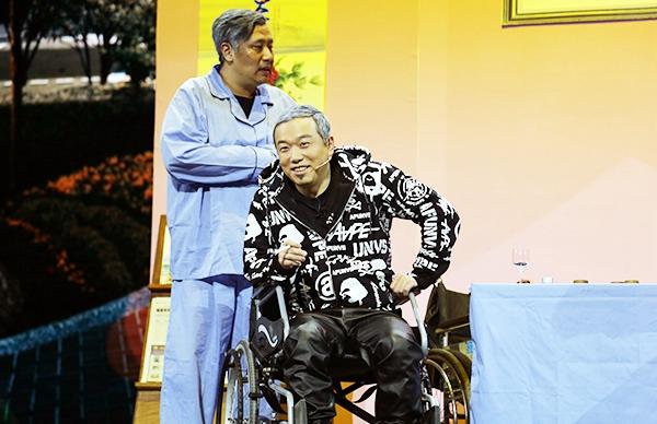 重型摩托杀入《喜剧人》　潮流酷爷斗智斗勇