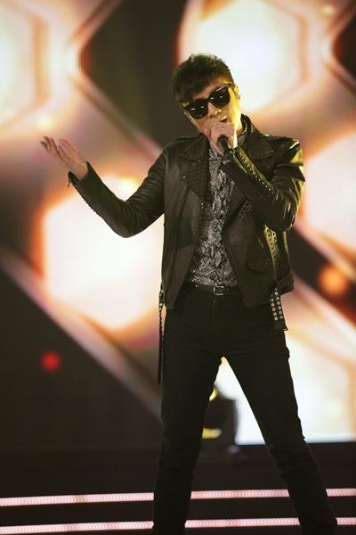 《星动亚洲2》回归　韩彩英寒冬录节目秀美腿