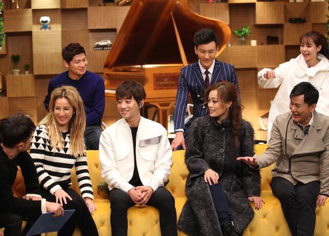 容祖儿初到遭逼供：黄致列和王晰掉河里救谁？