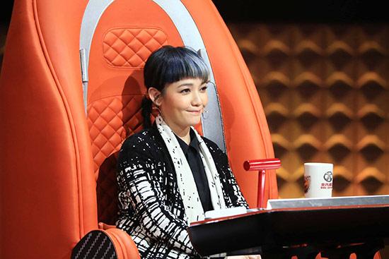 《中国好歌曲》爱徒被夺陶喆遭范晓萱“追打”