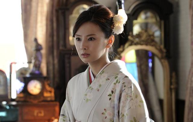 北川景子首演松本清张作品 穿和服美艳动人