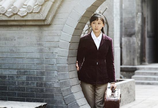 练束梅《天伦》开播 搭档陈小艺演无龄感少女