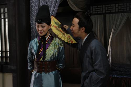 《五鼠》四月党逆袭 王茂蕾情陷郑爽难自禁  