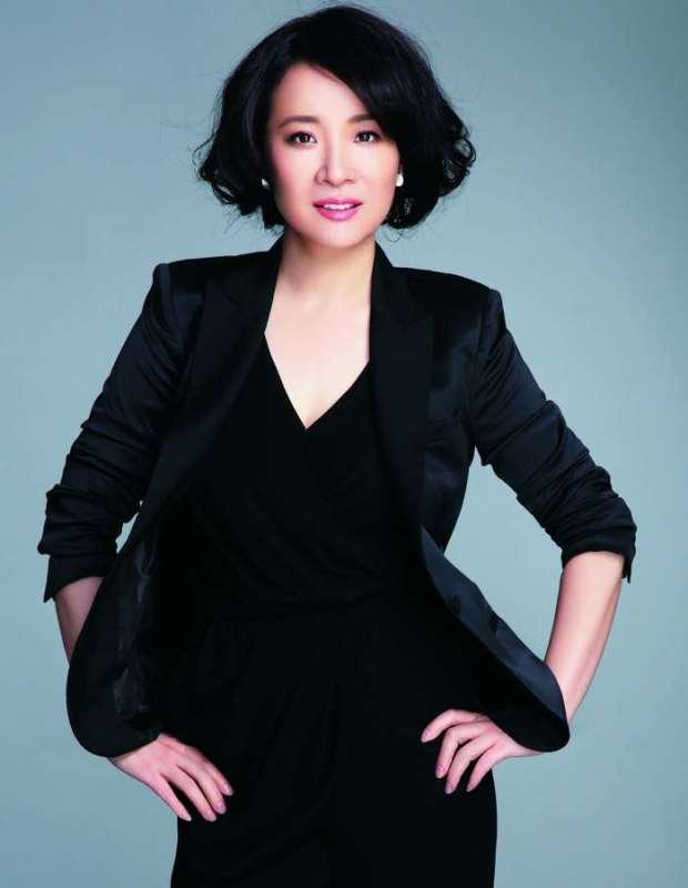 喜迎三八妇女节 陈小艺与儿子日常生活大曝光