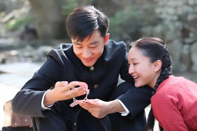 心疼黄轩：追妹子追到命没了 只换来“爱过”