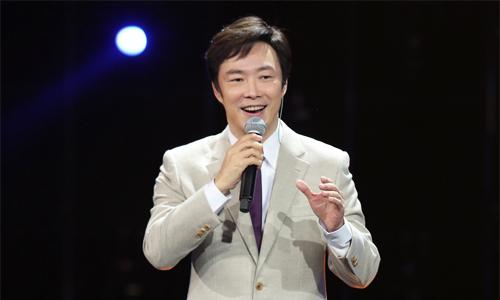 费玉清柯以敏同台唱诗 《诗歌之王》决赛聚歌神