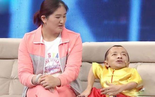 一周综艺：感人！8岁乐观女孩唱哭网友