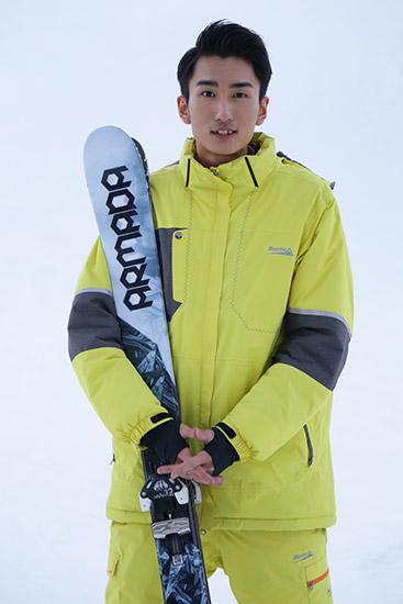 《冰雪奇迹》 周觅偶像包袱全无变“赤脚大仙”