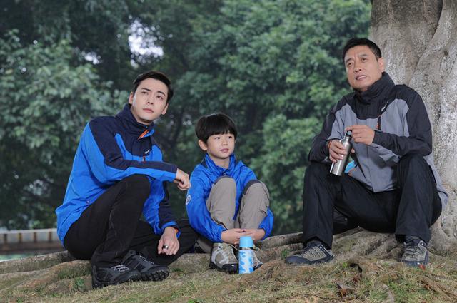 刘立伟《爱有幸福》与陈伟霆上演慈父暖子亲情