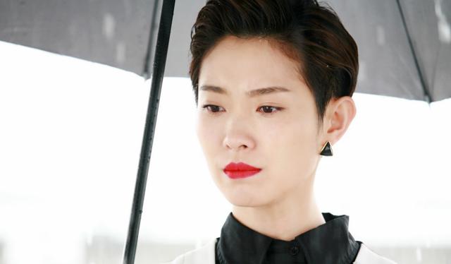 《远得要命的爱情》王佳佳归来  成功逆袭复仇