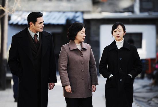 练束梅陈小艺母女情深 《天伦》“洗脚戏”催泪