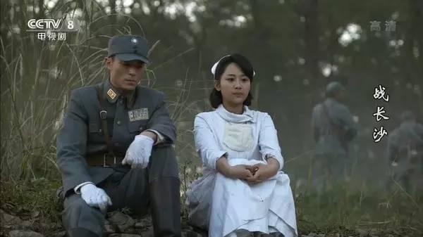 《太阳的后裔》那些萌点 我们的抗战剧早玩过 