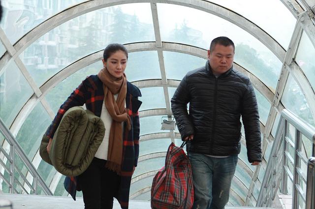 《了不起》推感恩特辑 人海中寻“被子天使” 