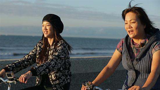 陈乔恩欲脱单求陪伴 落日之下对妈倾诉衷肠