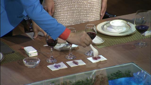 《食鉴出真知》热喝红酒能不能治愈感冒