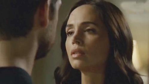 《超蝙》神奇女侠颜值身材你给几分？