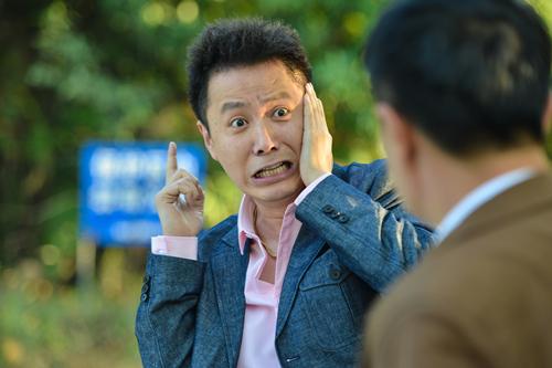 《小镇大法官》正在热播 郭广平升级当表情帝