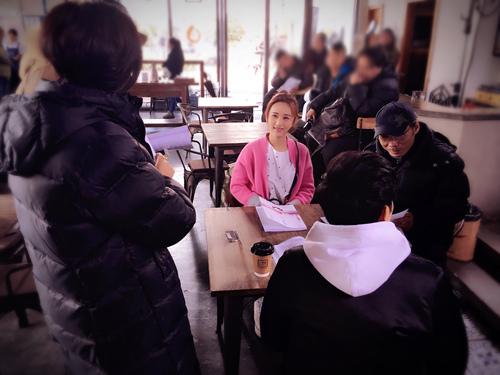 《最好的安排》上海热拍 赵予熙演绎奋斗青春