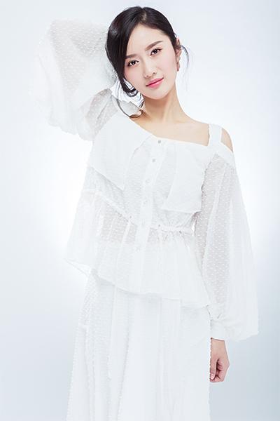 《凤凰无双》开机 韩与诺与王丽坤同场飚戏