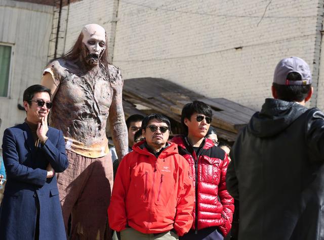 网剧《鬼吹灯》开机  胡八一靳东开撕“红犼”