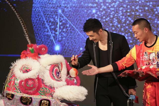 关于第一部VR国产剧，你应该知道这些