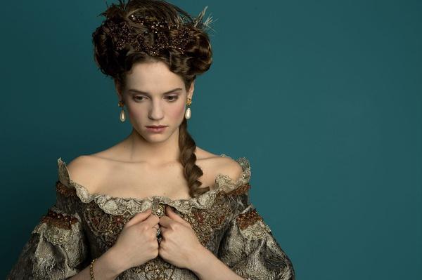 还在苦等《权力的游戏》 不妨看看《凡尔赛》