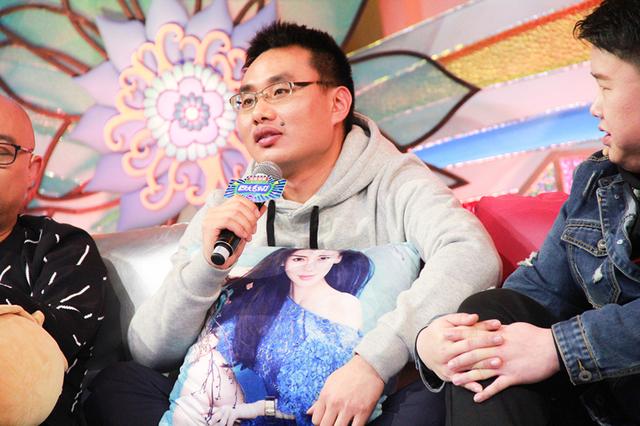 《名助》男子痴恋Angelababy 因其结婚绝食7天