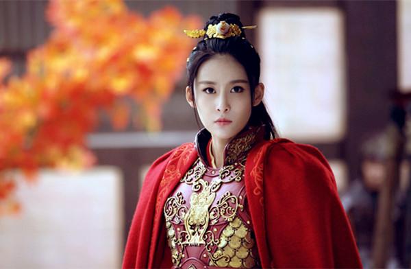 贾青《武神赵子龙》演“男人” 杀敌护花两不误