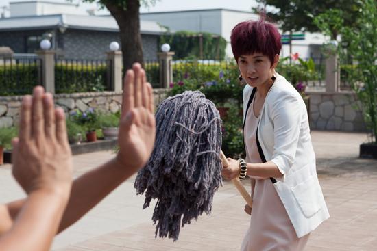 《麻辣芳邻》收视走高 牛莉张国强上演武打爱情