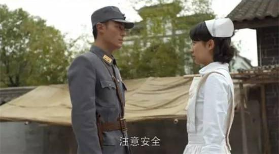 《太阳的后裔》里的撩妹方法都是霍建华玩过的 